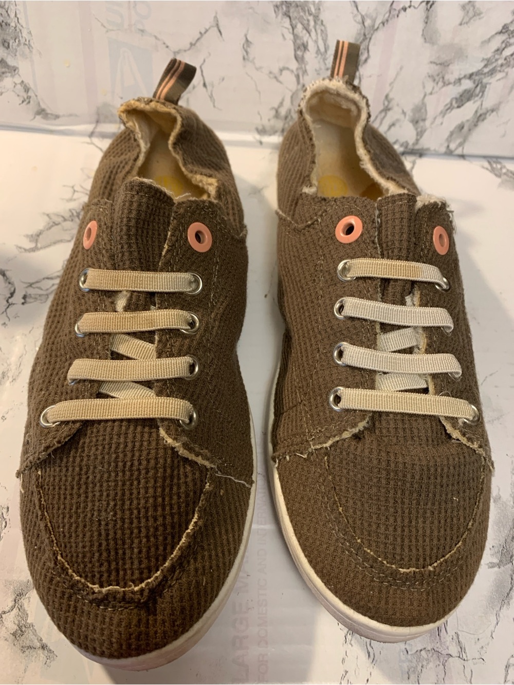 Vionic Pismo Brown Canvas Slip-On lace up Accent slip ons